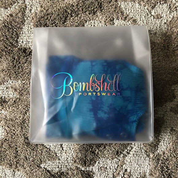 Bombshell sports wear Caribbean blue bra - Picture 5 of 5